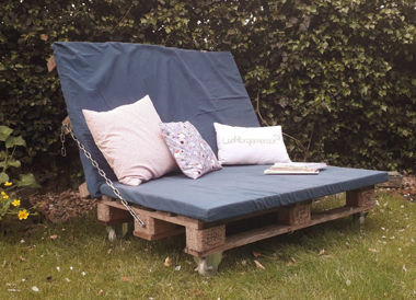 Ergebnis_verrückte Hühner_Palettensofa_2 Ergebnis_verrückte Hühner_Palettensofa_2